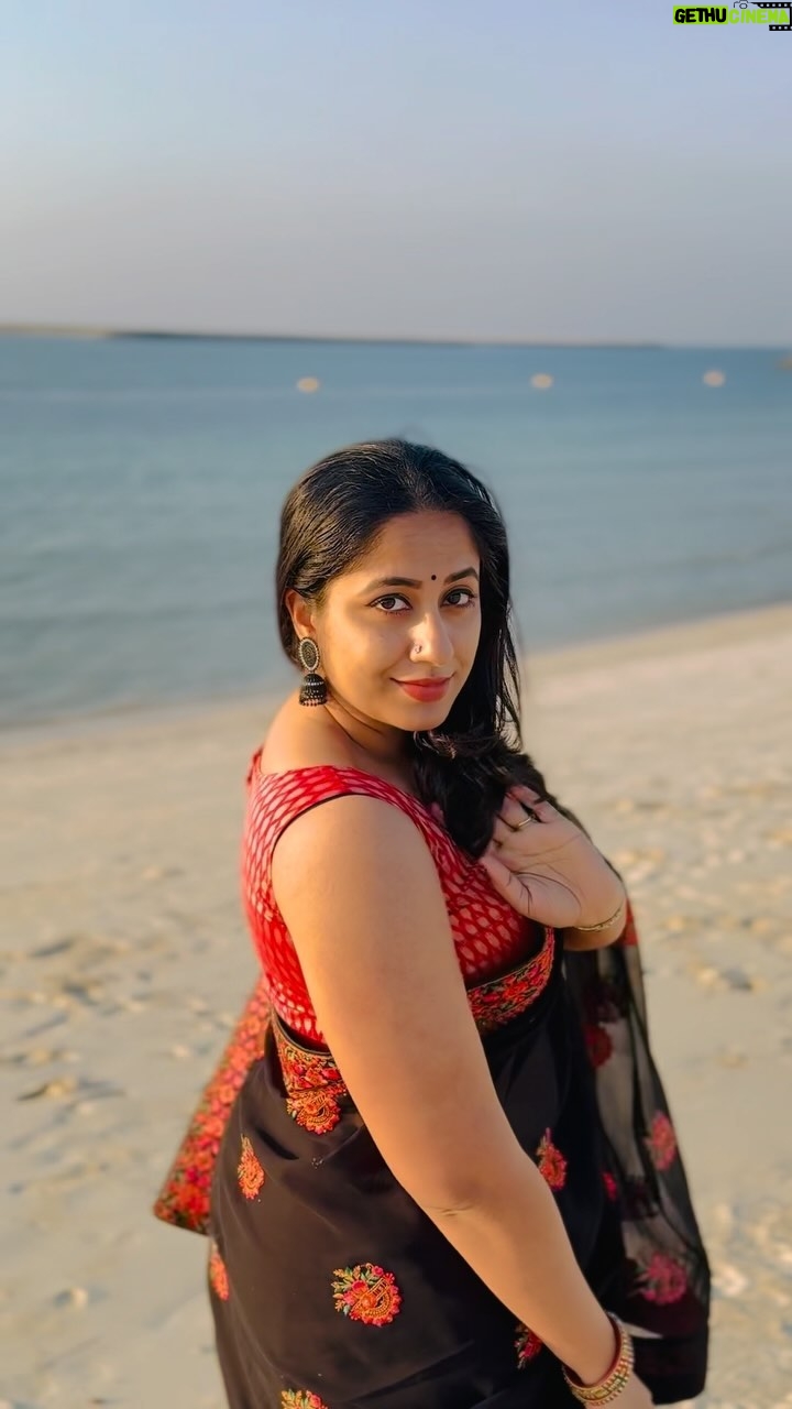 Jyothi Krishna - 5.6K Likes - ❤️🖤