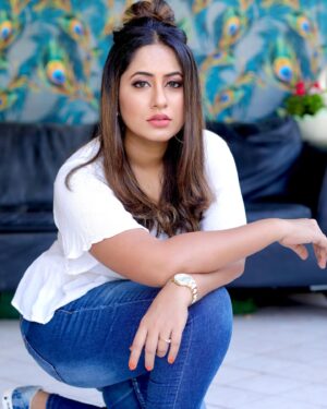 Jyothi Krishna Instagram - Weekend 💃🏻

📸 @ashiquemahe 

💄 @asha_artistry_ 

#weekend #happyweekend #pose #click #happyme #jyothikrishna #malayalammovie #actress #influencer #dubaiinfluencer #vlogger #dubai #mydubai #malayali #mollywood #kollywood #tollywood #southindian #postoftheday #trending #viral #fashionphotography #model