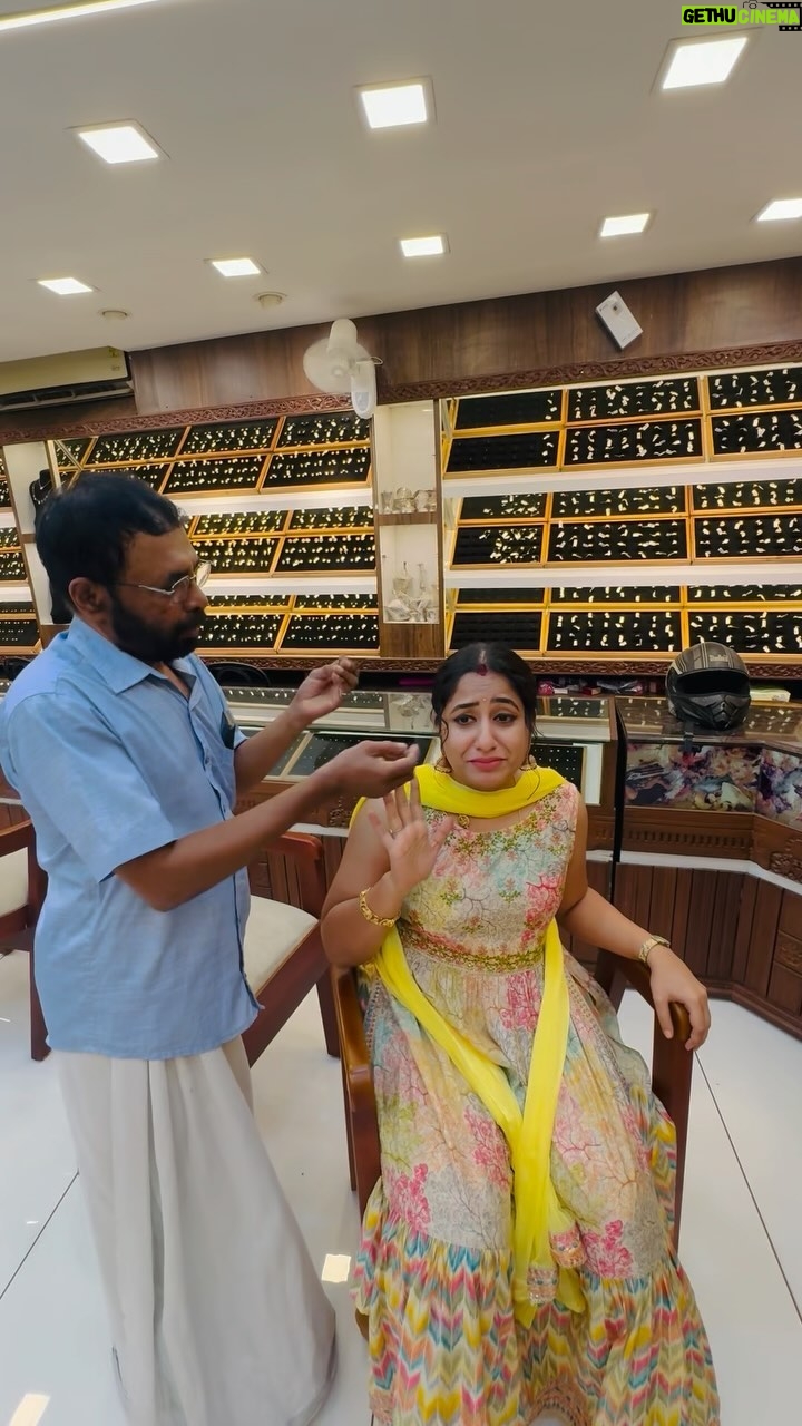 Jyothi Krishna - 33.4K Likes - Nose piercings 😫
@rajagold_1950