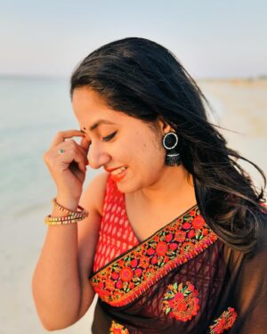 Jyothi Krishna Instagram - The success of every woman should be the inspiration to another. We should raise each other up 🤗

Happy women’s day 💐

#internationalwomensday #happywomensday #proud #proudwoman #happywomen #jyothikrishna #actress