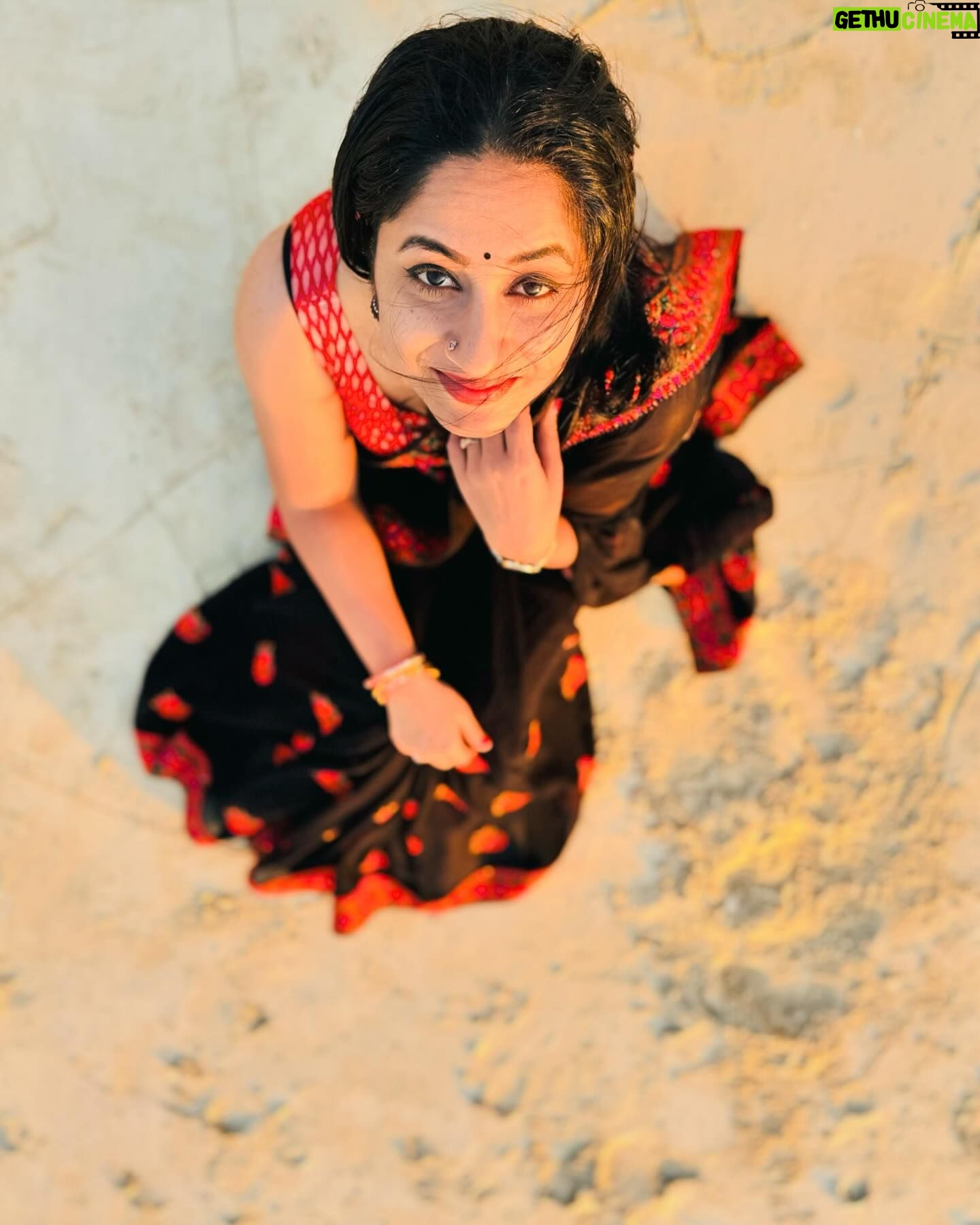 Jyothi Krishna - 1.9K Likes - Kanmani ❤️
#kanmani #anbodu #guna #evergreen #hitsong #gunamoviesong #tamil #tamilhits #lovesong #romantic #kamalhassanfans #ulakanayakan #tamilmovie #kollywood #manjummelboys #mollywood #jyothikrishna #actress #malayalamcinema #influencer #sareelove #trending #viral