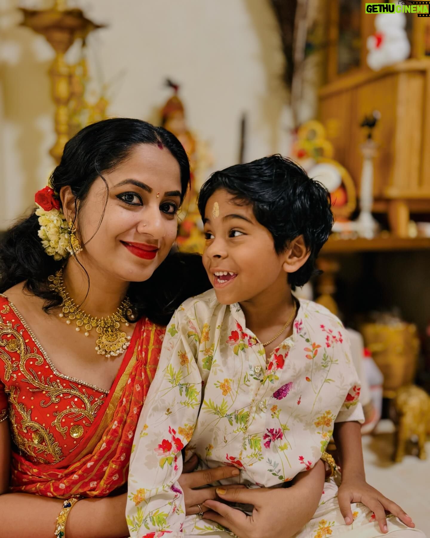 Jyothi Krishna - 1.7K Likes - 🕉️🧿
#happyvishu #vishucelebration #tamilnewyear #vishuindubai #jyothikrisha #keralagodsowncountry #kerala #keralafestival #traditional #india #indiafestival #dubailife #lifeindubai #tamil #tamilactress #malayalam #lifeofjosutty #actress #indiancinema