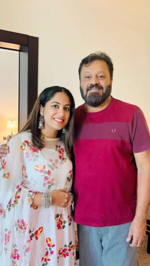 Jyothi Krishna Instagram - മ്മ്‌ടെ തൃശൂർ അങ്ങട് എടുത്തിന്ടട്ട സ്റ്റാ 🪷

@sureshgopi 🤗 
@gokul.suresh @the.real.madhav