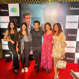 Jyoti Gauba Instagram - About last night Main Ladega screening. It’s a great movie🍿 congratulations to entire team👏🏼❤️
