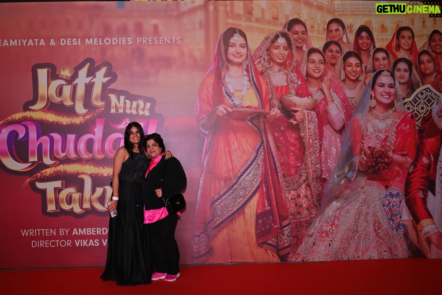 Jyotica Tangri Instagram - Some happy snaps from last night #JattNuchudailTakri ‘s special screening, it was so grand, sachhi Mumbai ch Punjab da swad aagaya ❤️