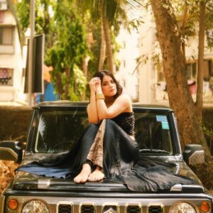 Jyotica Tangri Instagram - Saanu neherwale pul te bula ke te khaure mahi kithhe reh gaya😮‍💨

📷 @isumitbaruah 

#neherwalepul #JyoticaTangri #JTMusic #JT #songsofjt  #punjabisongs #romantic #song