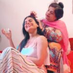 Jyotica Tangri Instagram - Maavan te dheeyan ral baithiyan 🧡 #PyarMainuHoGya #Jtmusic #jyoticatangri
