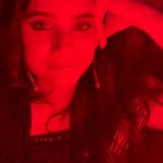 Jyotica Tangri Instagram - Raw and live #sabar , I’m so glad that Sabar is a kind of a song where there is a huge scope of using all kind of gayaki ang, like meend, khatka, kan etc. If you are a singer too! Try singing #Sabar in your own way, and post a reel, I will share the best ones on my feed, remember to be you & go wild, I want to see what all could have been done with this composition ❤️ #Sabar #jyoticatangri #jtmusic #sing #reelitfeelit