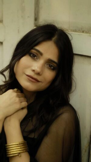 Jyotica Tangri Instagram - Sabar mera nava gaana je haje tak nahi suneya te zaroor suno te share karo, youtube te ja ke poora video vi dekho❤️

Shot by @isumitbaruah 

#Sabar #jyoticatangri #jtmusic #song #latest #punjabi #sad #sadstatus