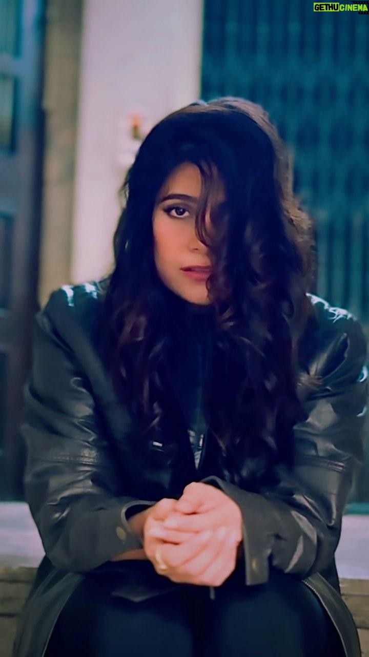 Jyotica Tangri Instagram - Tu jinna chir auna naiš§” Song- Sabar Singer/songwriter- JyoticaTangri Music @minormelody_shubh Guitar & ukulele - @jayguitar__ Bass- @brownguyonbasstrip Mixing & Mastering - @_fardeens #Sabar #newsong #jtmusic #jyoticatangri #singer #songwriter #punjabi #sadstatus #feel #reelitfeelit #instagood #instasong #listen #share