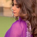 Jyotica Tangri Instagram - Bas pyar naal mana li😋 Gussa hone ke baad aap kaise maante ho? #Jyoticatangri #jt #jtmusic #pyarnaalmanali