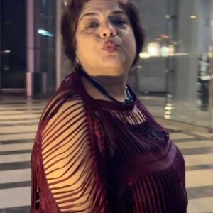 Jyotica Tangri Instagram - About last night @bastianmumbai with the b day girl 😇 mummaa 

@bhawana_neelam 
#Jyoticatangri #jt
