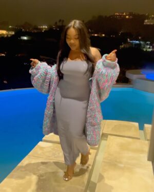KaMillion Instagram - Somewhere in the Hollywood Hills , in my heels having drinks & Mac n cheese with successful Black people . We lit! I knew my life would turn out this way . Those struggle days were temporary. I wish my sister was alive to see this 💔. I wish Mo was here to say “daz wuz up” !
