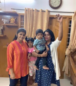 Kaajal Pasupathi Instagram - Pathutan pathutan pathutan😁😍 #shanmichael layum pathutan😁❤️I’m happy.. very very happy babe 😘 luvya more❤️pass on ma kisses to ur mom & @cynthia_vinolin babe 😍❤️😘Thanks for the invite sweethearts❤️🥰 Andha manasu dan sir....❤️🥰❤️ @dorathy_sylviasandy @iamsandy_off  #allaboutyesterday😍