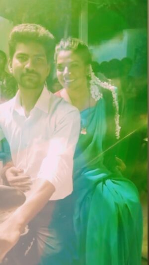 Kaajal Pasupathi Instagram - Eppidi valachi valachi kadasiya.. kai ya focus pannaru paathingala prands😂😂

#behindthescenes🎬  #mveshoot 
  #workmode🔛 #workingstills
  #allaboutyesterdaynight #fyi