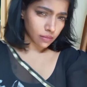 Kaajal Pasupathi Instagram - 🙈Eeeee😁😁azhaghan 😁😘
.

Yaarna nalla edit pannithanga pa😑😁😁😒🚶‍♀️

#thalapathy