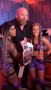 Kacy Catanzaro Instagram - The party’s just getting started… Congratulations to your NEW @WWE Women’s Tag Team Champions @katana_wwe & @kaydenwwe. #WWERaw