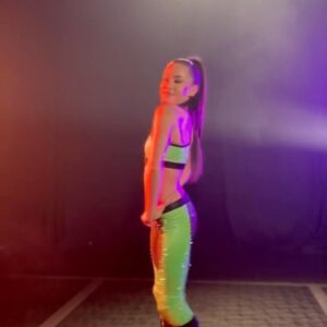 Kacy Catanzaro Instagram - 📸 

#photoshoot #bts #dayinthelife