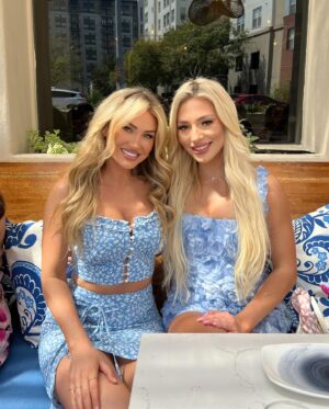 Kady Krambeer Instagram - Birthday girl in bloom 🌸🌼 HBD to my beautiful bestie @rachleighhh