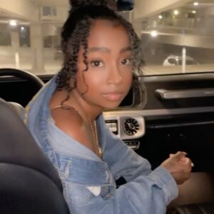 Kaelyn Kastle Instagram - Trustin me to drive ya whip is wild 😂 trustin me to make a hit , that’s a given (scroll to da last post )