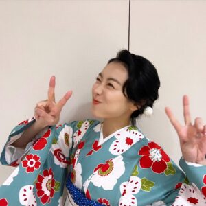 Kaho Takada Instagram - ✌️✌️ 今年もどれだけ広島行けるかね。わくっ 母上に牡蠣醤油味付けのり頼まれた。 美味しいらしい､気になる､メモ