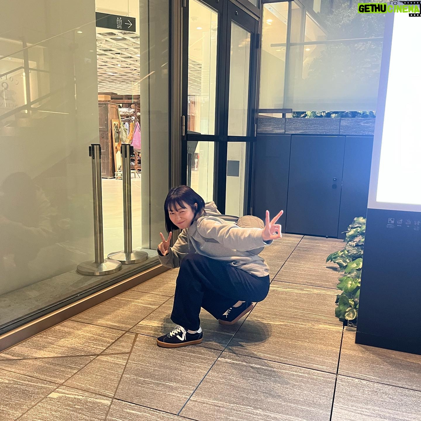 Kaho Takada Instagram - すのぴの日 (つるつるほやほやすっぴんの日ぃ) gifting thank you♡ #vans