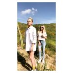 Kaitlin Doubleday Instagram - I’m not a regular mom, I’m a cool mom 🤷🏼‍♀️ (With a cool aunt) 🌼