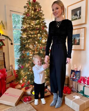 Kaitlin Doubleday Instagram - Couldn’t pick just one, or two, or three...Merry Christmas Eve!