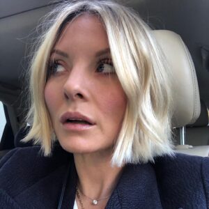 Kaitlin Doubleday Instagram - I have a mom bob now.