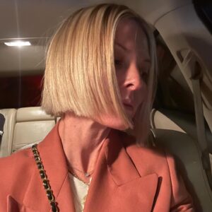 Kaitlin Doubleday Instagram - I have a mom bob now.