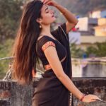 Kajal Sharma Instagram - 🖤 . . . . . . . #photography #indianwear #saree #blacksaree #explore