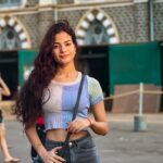 Kajal Sharma Instagram – Jitna bhi try kro, life mein kuch na kuch to chutega hi.. Toh jahan hai, Wahi ka maza lete hain.. ☀️🫶🏻
.
.
.
.
#explore #photooftheday #beach #mumbai