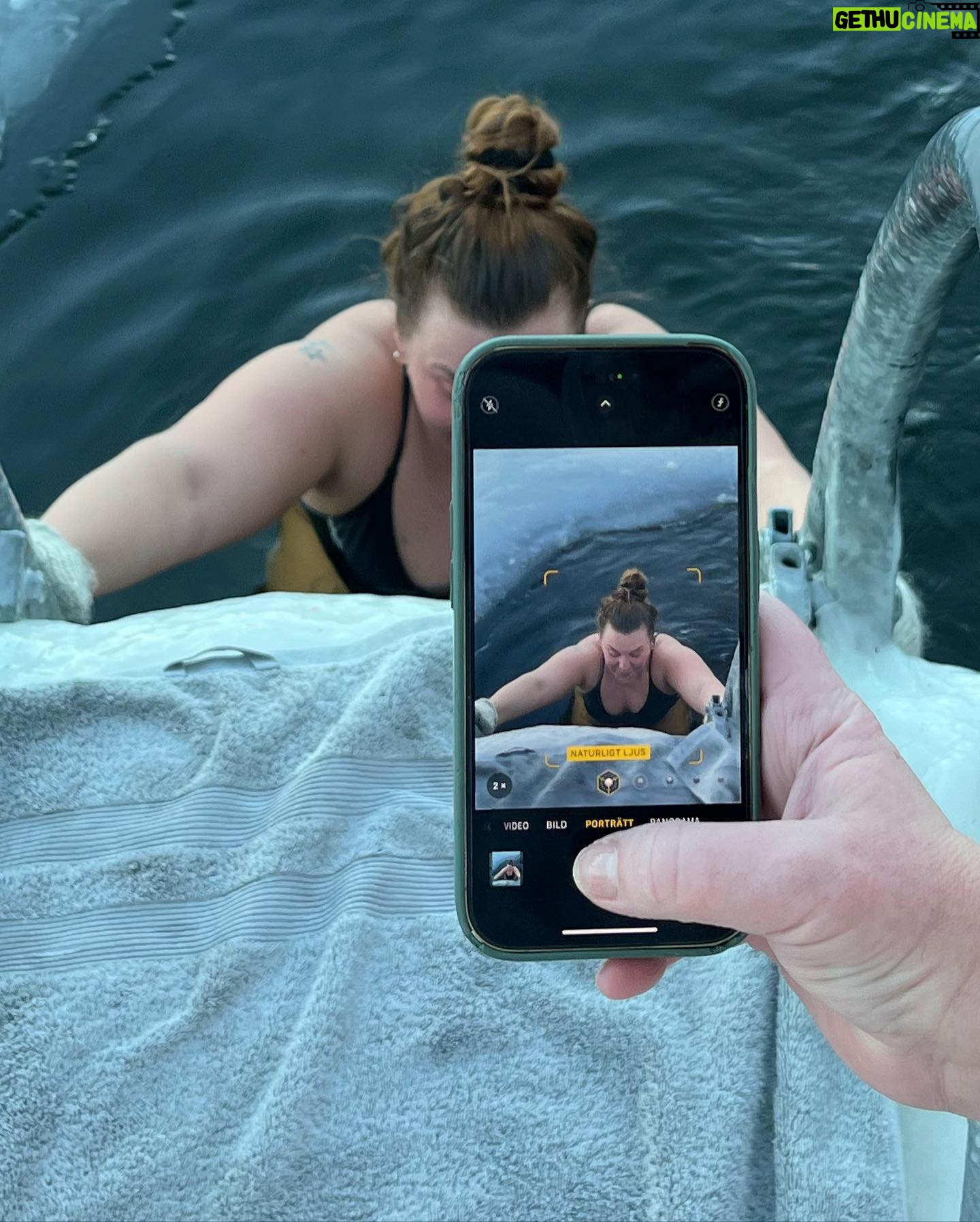 Kakan Hermansson - 1.3K Likes - Reklam för egen verksamhet
Ass, titties, bastu och bad och @maggiebykakan
