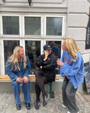 Kakan Hermansson Instagram - Tjejpenhamn. Förlåt men det låg så gott i mun haha