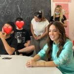 Kalomoira Sarantis Instagram – Μια μεγάλη έκπληξη περίμενε τα παιδιά του κέντρου μας ,  την εβδομάδα που μας πέρασε ,όταν αντίκρισαν μπροστά τους  την αγαπημένη τους τραγουδίστρια Καλομοιρα @itskalomira 🎤! Προσιτή , χαμογελαστή και με μια μεγάλη αγκαλιά, γεμάτη δώρα 🎁 μοίρασε χαμόγελα σε όλους μας! 😀 Οι μικροί μας «δημοσιογραφοι» ήταν ενθουσιασμένοι με την άφιξη της και δεν σταμάτησαν να της κάνουν ερωτήσεις! Ύστερα τα παιδιά της είχαν ετοιμάσει μια έκπληξη: έναν διαγωνισμό μουσικής 🎼 με παλιες συμμετοχές της Ελλάδας στην Eurovision  οπου φυσικά δεν μπορούσε να λείπει το τραγούδι της : My secret combination, το οποίο μας ερμήνευσε χωρίς κανένα δισταγμό!!!! Νικήτρια του διαγωνισμού δεν μπορούσε να είναι άλλη από την Καλομοιρα🏅 ,η οποία παρέλαβε το βραβείο που της ειχαν φτιάξει τα ίδια τα παιδιά 🏆
Σας ευχαριστούμε για όλα!!!♥️