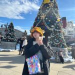 Kanami Takasaki Instagram - この前お友達とディズニーシーに行ってきたよ💒 クリスマスの時期もあってか、久々に凄い混んでたけどとっても楽しかった🐭💓ツリーも沢山あって可愛かったな◡̈*