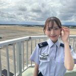 Kanami Takasaki Instagram - 本物の制服で撮影したのでとてもドキドキしました🥰 似合ってますか？✨ #MAMOR