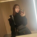 Kanami Takasaki Instagram - 📷🖤