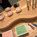 Kanami Takasaki Instagram - NICE BEAUTY FESTIVAL 『HELLO KEAUTY』へ一足お先に行ってきました🇰🇷💄 普段愛用してる大好きな韓国コスメから気になっていたアイテムまで沢山あって、その空間にいるだけで幸せだった〜^.ˬ.^ 直接コスメのお試しができたり、来場者様限定で素敵なプレゼントまであって豪華イベントすぎました♡/ 明日から一般公開なので気になる方は是非行ってみて下さいね☺︎ #hellokeauty