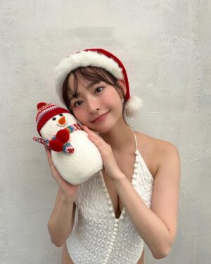 Kanami Takasaki Instagram - 擬人化雪だるま☃️