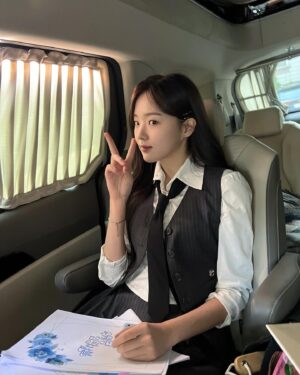 Kang Na-eon Instagram - 오늘 7부 종희 🐰 #웨딩임파서블