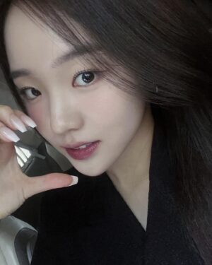 Kang Na-eon Instagram - 기자님들 감사합니다 🤍💐 셀카 왕창 ..