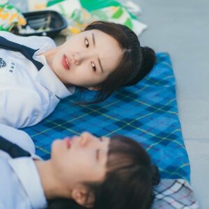 Kang Na-eon Instagram - 좋아하는 옥상씬 ☁️
수지자은예림재형 크로스☄️
내일 7-8부 꼭! #피라미드게임