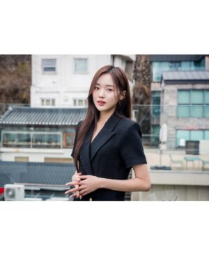 Kang Na-eon Instagram - 기자님들 감사합니다 🤍💐 셀카 왕창 ..