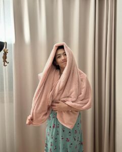 Kang Ji-young Instagram - 🐑🤎🩵💛🪽💞🍀🕊️💚🙈🩷