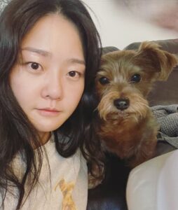 Kang Seung-hyun Instagram - 난 가끔 너가 사람같아 😐