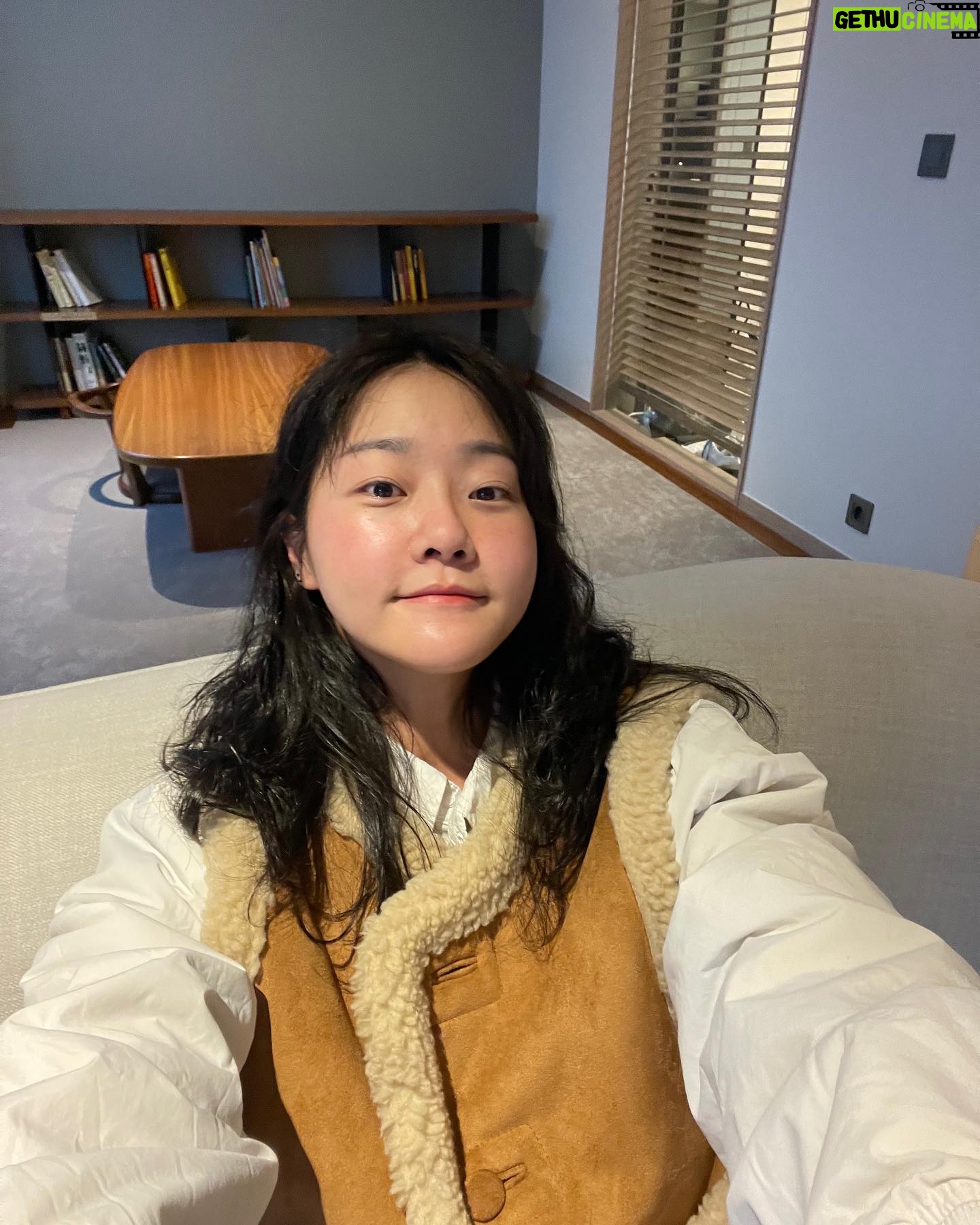 Kang Seung-hyun Instagram - 추운게 세상에서 제일싫었는데 허벅지 터질듯이 아파도 얼굴 빨개질때까지 타고 그다음날 온몸이 부서질꺼같아도 눈뜨자마자 타고싶은 스키덕분에 겨울이 너무너무너무 좋아졌다 ⛄️ 올시즌 고마웠어 휘닉스💓 담시즌엔 더열심히 타야지!