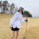 Kang Seung-hyun Instagram - 호랑이장가가고 여우시집가는날씨여도 즐거운 ⛳️💚 . . #hyoni_golf #golf #골프