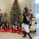 Kang Ye-won Instagram – 언니랑🎄♥️
@abybom__official 
@abybombom