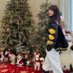 Kang Ye-won Instagram – 언니랑🎄♥️
@abybom__official 
@abybombom